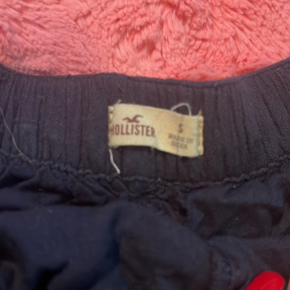 Hollister tee size S flowy pants - Picture 2 of 2